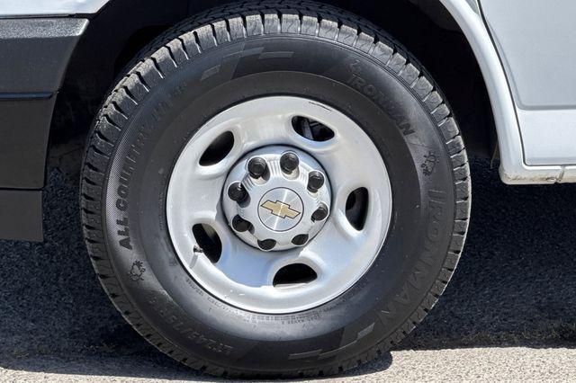 2024 Chevrolet Express Cargo Van RWD 2500 Regular Wheelbase WT