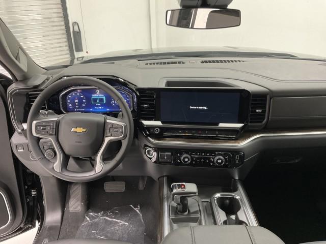 2026 Chevrolet Silverado 1500 4WD Crew Cab Standard Bed LT