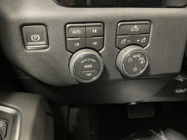 2026 Chevrolet Silverado 1500 4WD Crew Cab Standard Bed LT