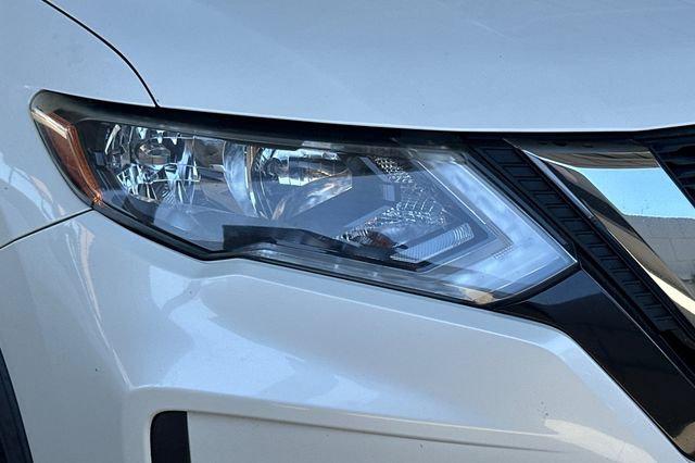 2020 Nissan Rogue SV FWD