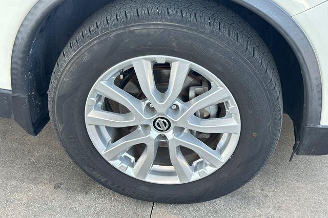 2020 Nissan Rogue SV FWD