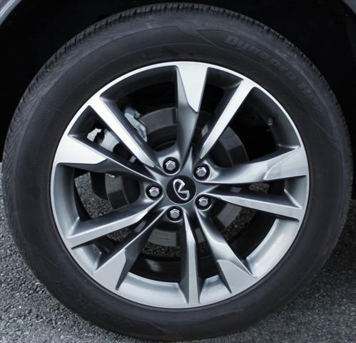 2023 INFINITI QX60 LUXE AWD