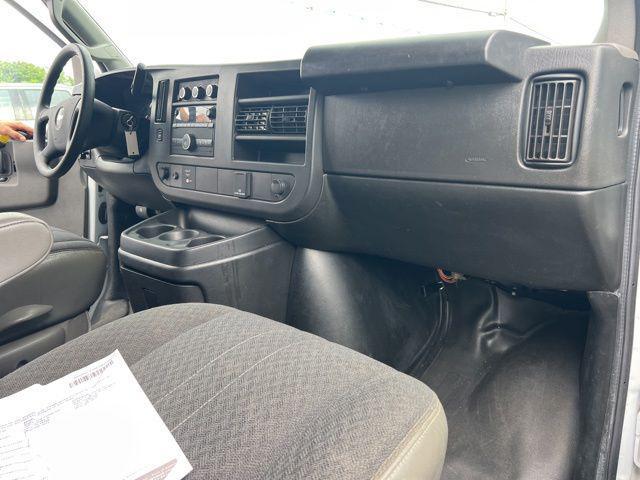 2022 Chevrolet Express Cargo Van RWD 2500 Regular Wheelbase WT