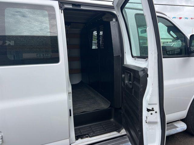 2022 Chevrolet Express Cargo Van RWD 2500 Regular Wheelbase WT