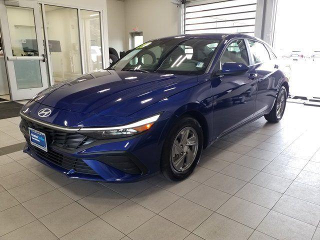 2025 Hyundai Elantra SE