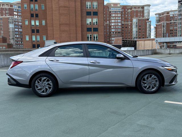 2025 Hyundai Elantra Hybrid Blue
