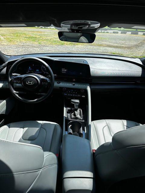 2024 Hyundai Elantra Hybrid Limited