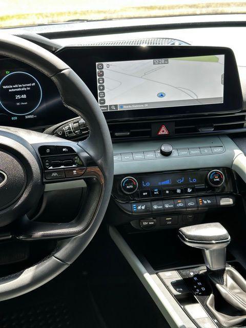 2024 Hyundai Elantra Hybrid Limited