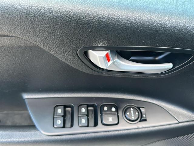2022 Kia Rio 5 door S