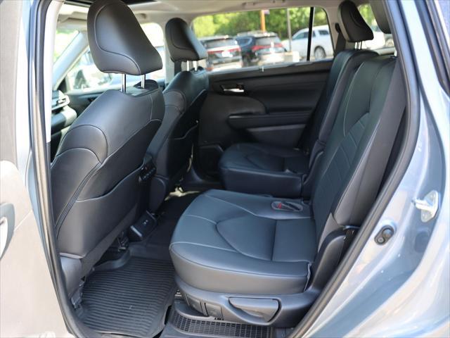 2020 Toyota Highlander Hybrid XLE