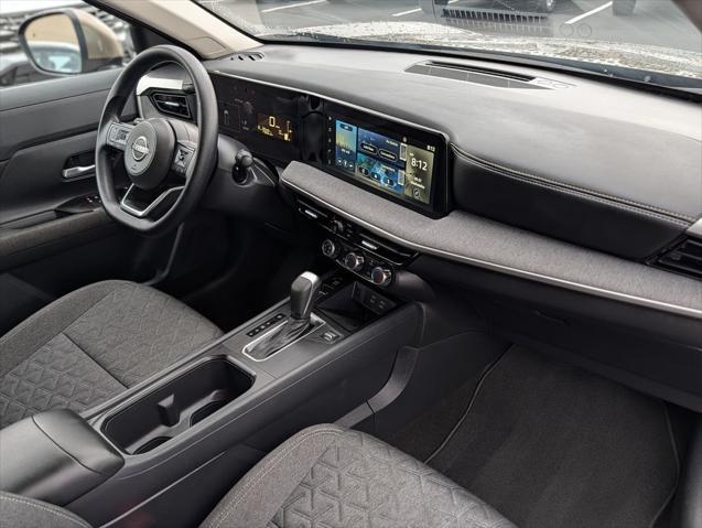 2025 Nissan Kicks SV FWD