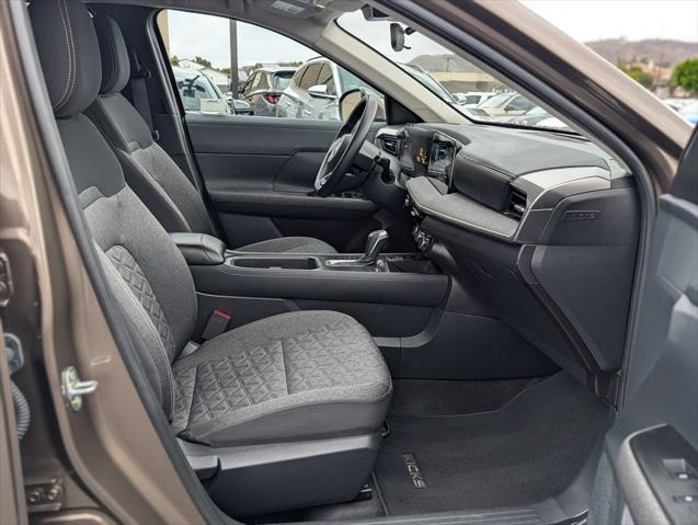 2025 Nissan Kicks SV FWD