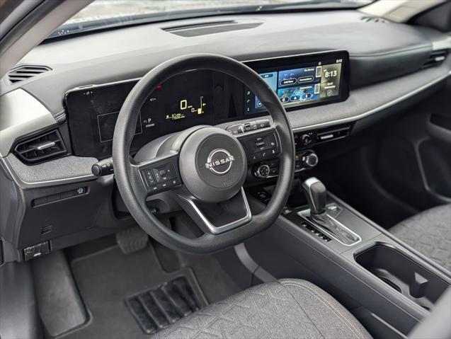 2025 Nissan Kicks SV FWD