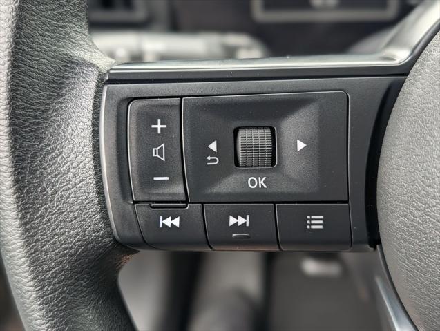 2025 Nissan Kicks SV FWD