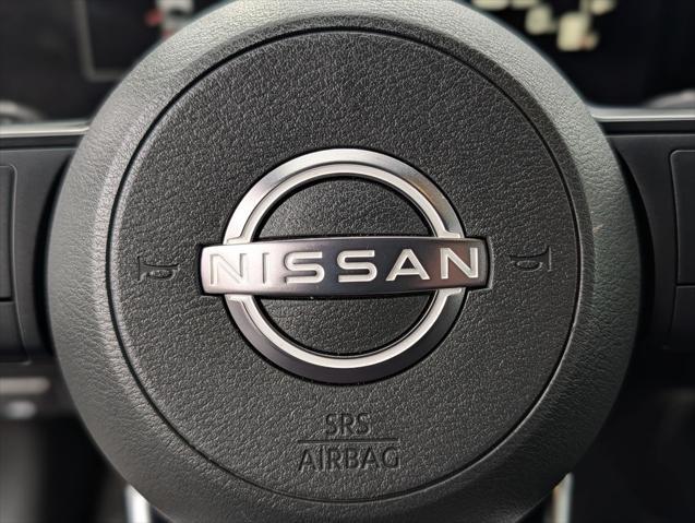 2025 Nissan Kicks SV FWD