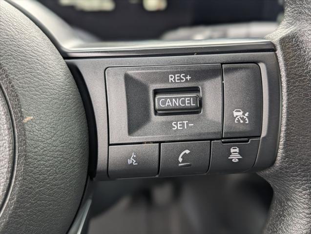2025 Nissan Kicks SV FWD