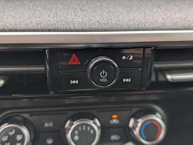 2025 Nissan Kicks SV FWD