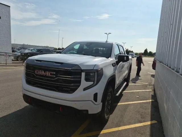 2024 GMC Sierra 1500 4WD Crew Cab Short Box AT4 for sale in Saginaw, MI
