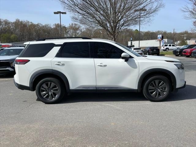 2022 Nissan Pathfinder SV 4WD