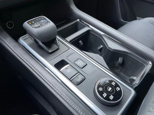 2022 Nissan Pathfinder SV 4WD