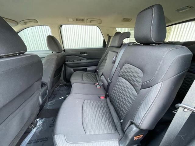 2022 Nissan Pathfinder SV 4WD