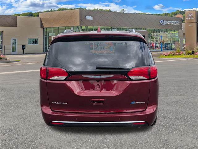 2020 Chrysler Pacifica Hybrid Touring L