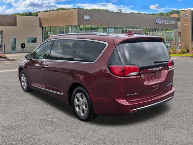 2020 Chrysler Pacifica Hybrid Touring L
