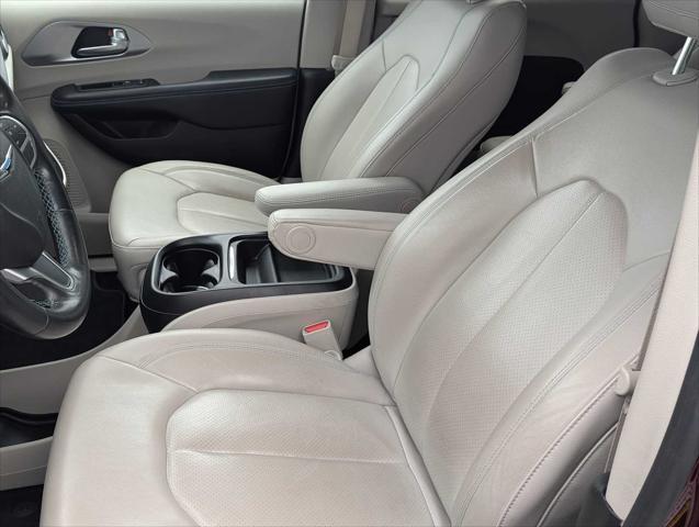 2020 Chrysler Pacifica Hybrid Touring L