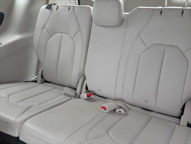 2020 Chrysler Pacifica Hybrid Touring L