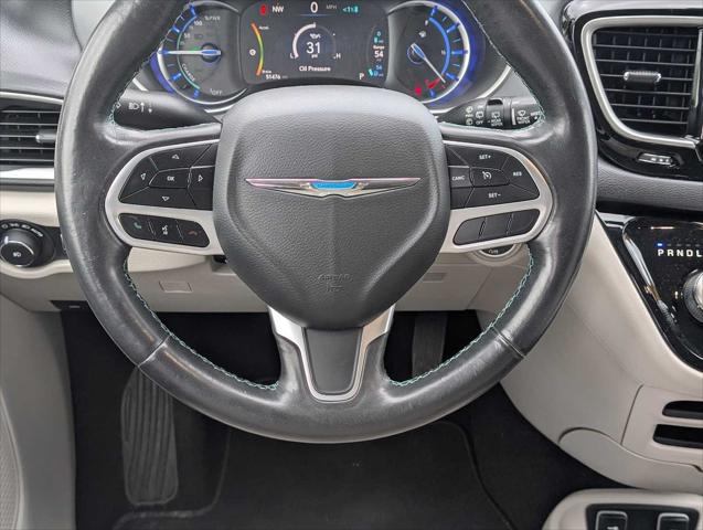 2020 Chrysler Pacifica Hybrid Touring L