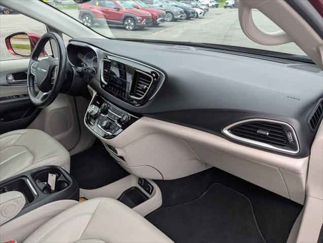 2020 Chrysler Pacifica Hybrid Touring L