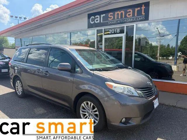 2013 Toyota Sienna XLE V6 8 Passenger for sale in Weston, WI