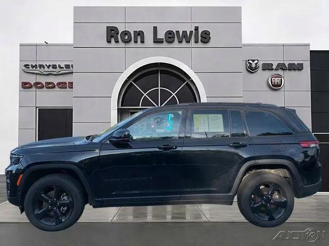2023 Jeep Grand Cherokee Altitude 4x4 for sale in Cranberry Township, PA