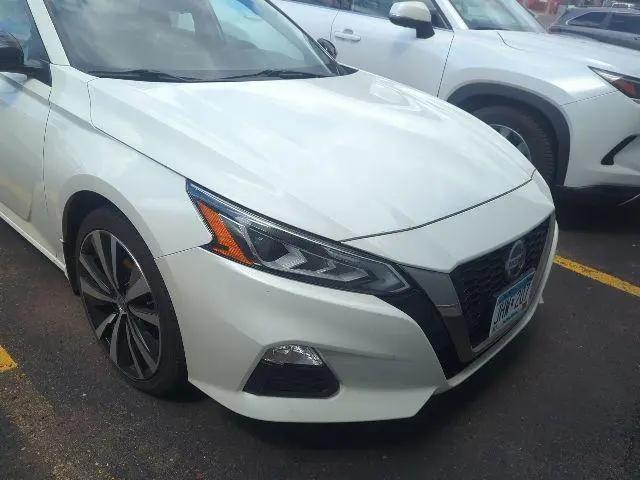 2022 Nissan Altima SR Intelligent AWD for sale in Hermantown, MN