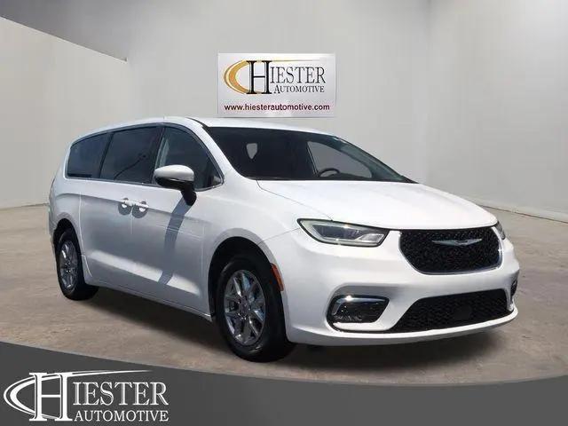 2023 Chrysler Pacifica Touring L for sale in Sanford, NC