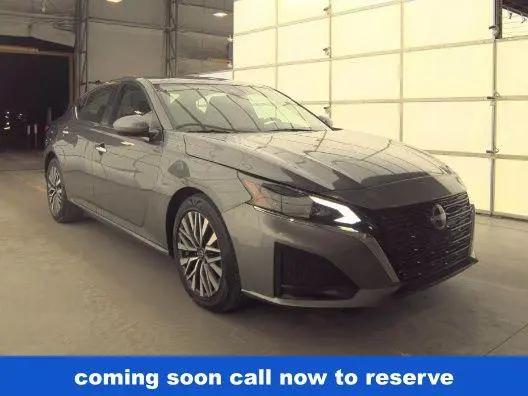 2023 Nissan Altima SV FWD for sale in Peoria, IL