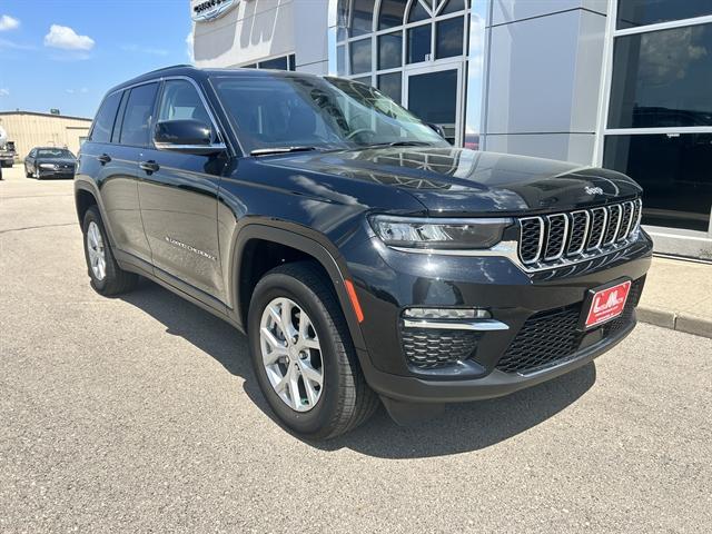 2023 Jeep Grand Cherokee Limited 4x4 for sale in Lancaster, WI