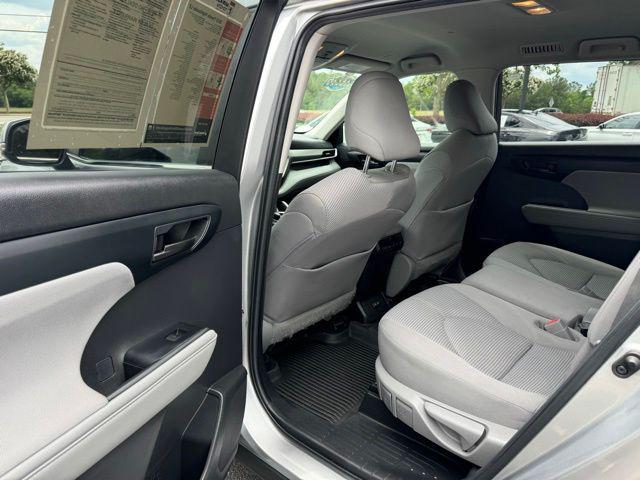 2023 Toyota Highlander LE