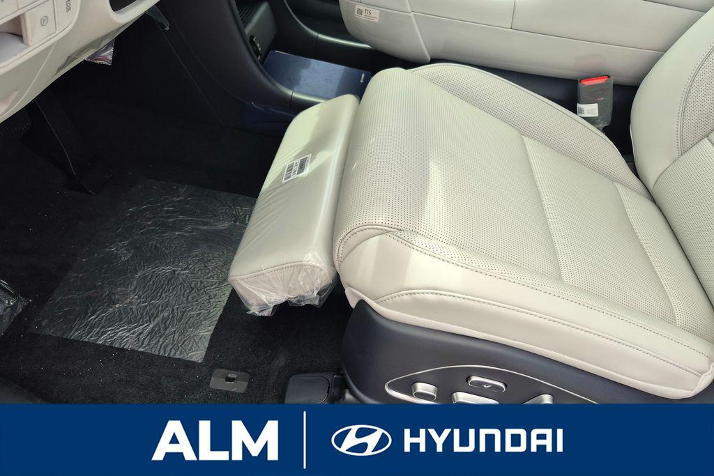 New 2026 Gray Hyundai Calligraphy image 25
