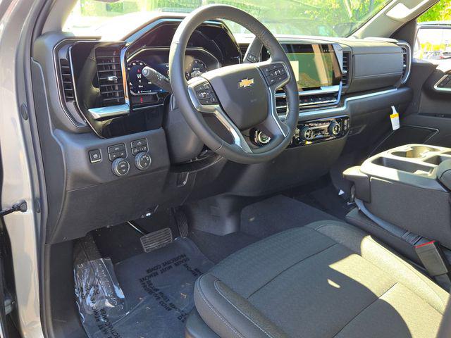 2026 Chevrolet Silverado 1500 4WD Crew Cab Short Bed LT with 2FL