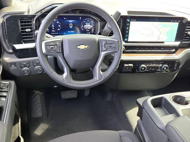 2026 Chevrolet Silverado 1500 4WD Crew Cab Short Bed LT with 2FL