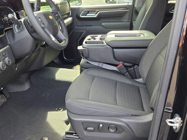 2026 Chevrolet Silverado 1500 4WD Crew Cab Short Bed LT with 2FL