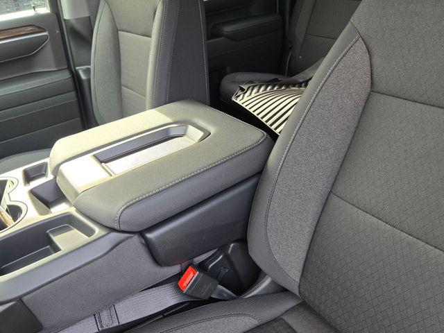 2026 Chevrolet Silverado 1500 4WD Crew Cab Short Bed LT with 2FL