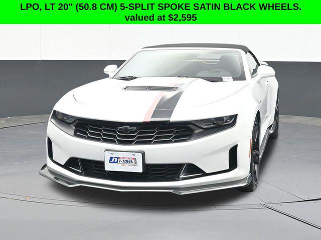 2022 Chevrolet Camaro RWD Convertible LT1
