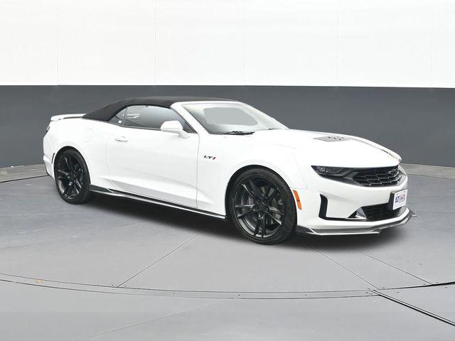 2022 Chevrolet Camaro RWD Convertible LT1
