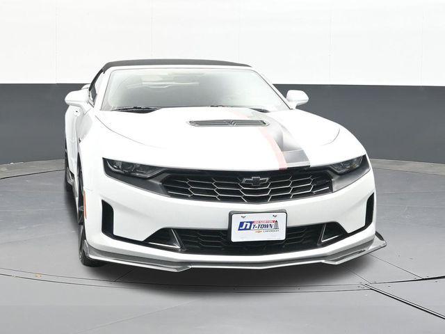 2022 Chevrolet Camaro RWD Convertible LT1