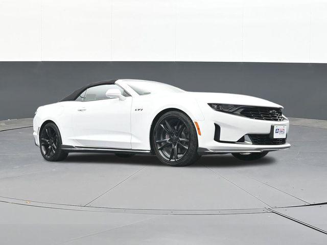 2022 Chevrolet Camaro RWD Convertible LT1