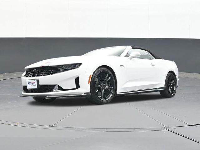 2022 Chevrolet Camaro RWD Convertible LT1