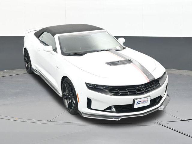 2022 Chevrolet Camaro RWD Convertible LT1