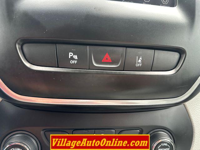 2021 Jeep Cherokee Latitude Lux FWD